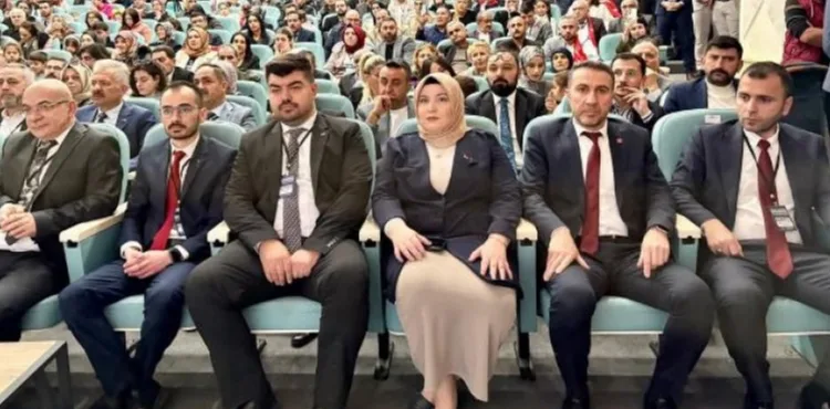 Saadet Partisi Anahtar Parti Kayseri İl Kongresi'ne Katıldı