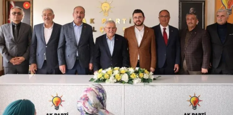 BÜYÜKKILIÇ VE OKANDAN’DAN TOMARZA ZİYARETİ: "KAPI KAPI GEZİYOR, İLMEK İLMEK DOKUYORUZ"