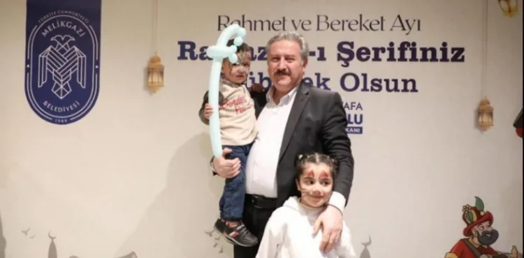 YETİM VE ÖKSÜZ ÇOCUKLAR BAŞKAN PALANCIOĞLU İLE İFTAR YAPTI