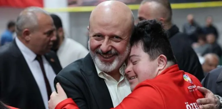 KOCASİNAN SPORCUSU MEHMET TAŞDEMİR, DOWN FUTSAL AVRUPA ŞAMPİYONASI İÇİN HAZIRLANIYOR