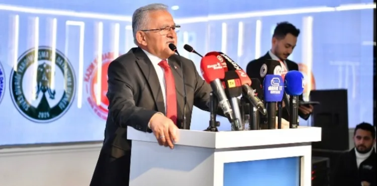 SİVASLILAR İFTARINDA BAŞKAN BÜYÜKKILIÇ’TAN ‘ET VE TIRNAK GİBİYİZ’ VURGUSU