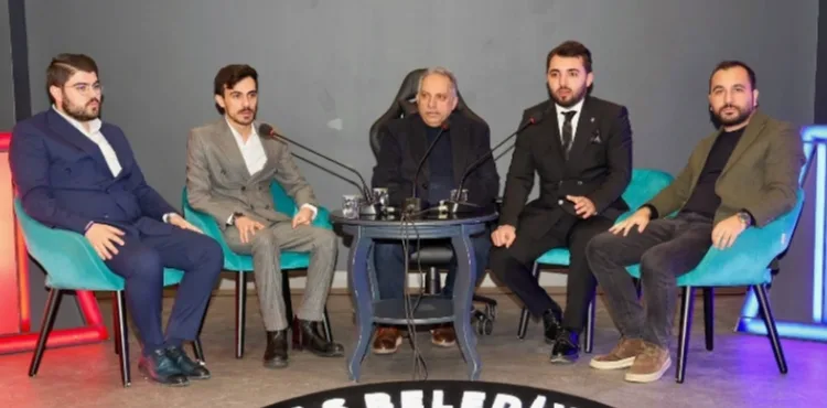 BAŞKAN YALÇIN GENÇLERLE ESPOR’DA BULUŞTU