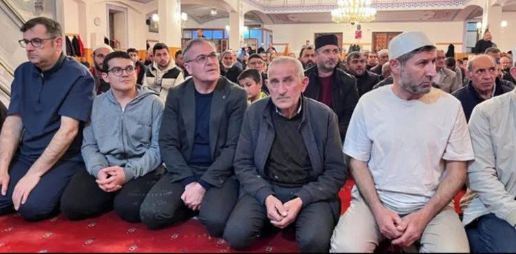 HACILAR'DA GÖNÜLLER, KADİR GECESİ'NDE ARINDI