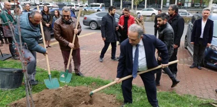 TALAS'TA ANLAMLI FİDAN DİKİMİ
