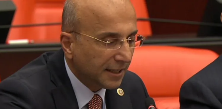 CHP’li Aşkın Genç’ten Ulaştırma Bakanlığına: Yeşilkent Mahallesi’nin talebine kulak verin, gerekli düzenlemeleri acilen hayata geçirin