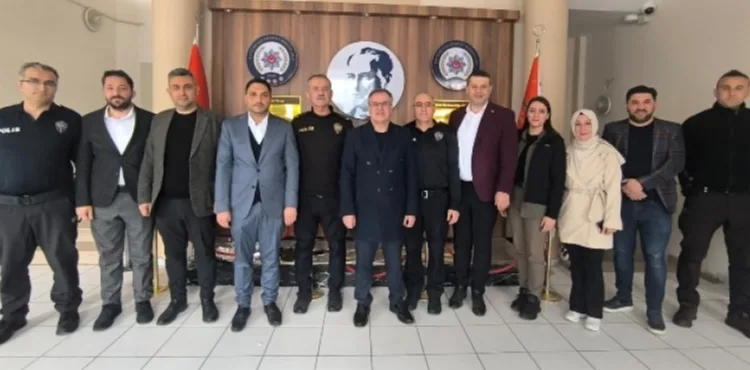 BAŞKAN ÖZDOĞAN'DAN HACILAR EMNİYETİ'NE ANLAMLI ZİYARET