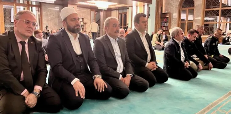 BAŞKAN ÖZDOĞAN: "ŞEHİTLERİMİZE DUYDUĞUMUZ MİNNET, GÖNLÜMÜZÜN EN MUKADDES YERİNDEDİR"