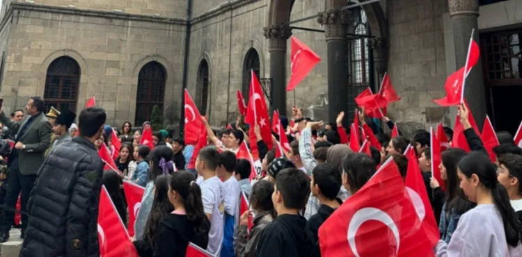 MİLLİ MÜCADELE MÜZESİ’NE 23 NİSAN’DA YOĞUN İLGİ: TARİHE TANIKLIK ETTİLER