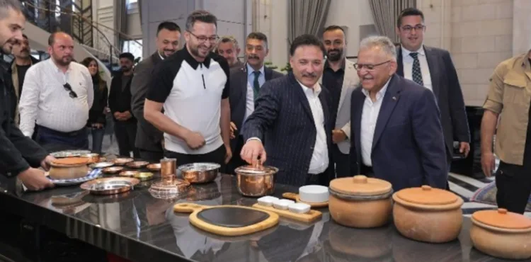 VALİ ÇİÇEK’TEN BAŞKAN BÜYÜKKILIÇ’A ‘MUTFAK SANATLARI MERKEZİ’ ÖVGÜSÜ: “MUHTEŞEM OLMUŞ”