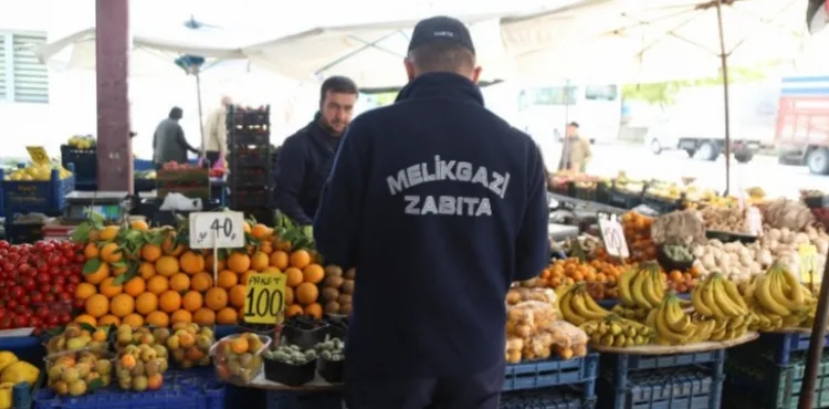 MELİKGAZİ ZABITASI, PAZAR YERLERİNDE GENEL DENETİM YAPTI