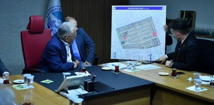 BAŞKAN BÜYÜKKILIÇ’A YAZILIMI TAMAMLANAN "MUHTARLIK BİLGİ SİSTEMİ" SUNUMU