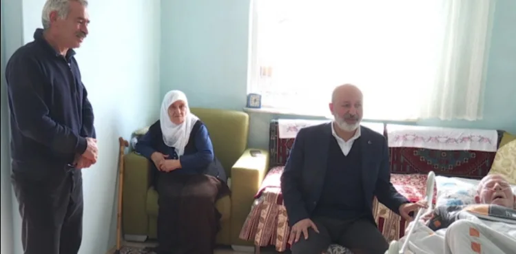 BAŞKAN ÇOLAKBAYRAKDAR: “EVDE SAĞLIK HİZMETİMİZLE DE GÖNÜLLERE DOKUNUYORUZ”
