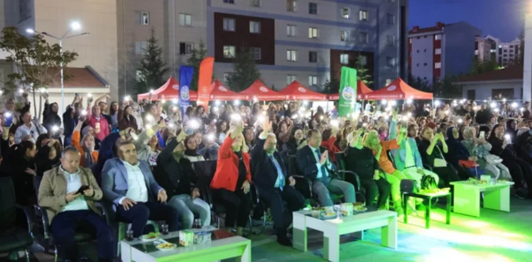 GRUP ŞANTİYE, BU KEZ DE GENÇLİK KONSERİNDE SAHNE ALDI