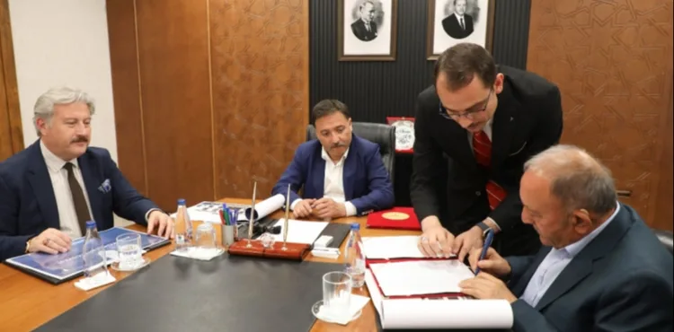 MELİKGAZİ’DE YENİ YAPILACAK AİLE SAĞLIĞI MERKEZİ İÇİN PROTOKOL İMZALANDI