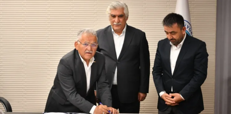 BÜYÜKKILIÇ, BELEDİYE-HAYIRSEVER İŞ BİRLİĞİNDE YAPILACAK 4-6 YAŞ OKUMA SALONLARI PROTOKOLÜNE İMZA ATTI