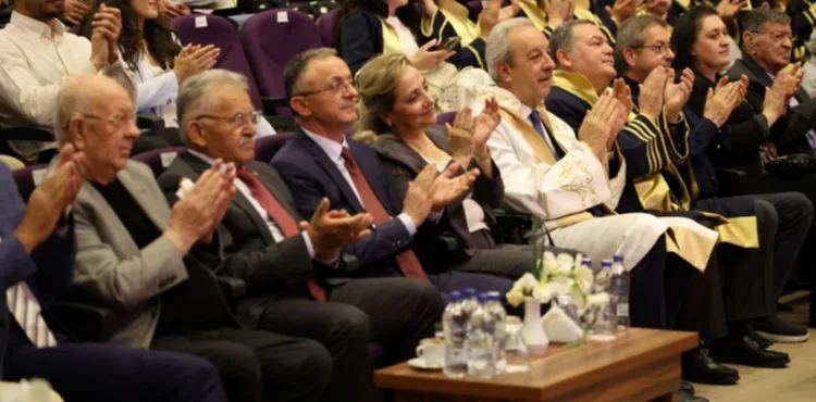 NNYÜ DİŞ HEKİMLİĞİ FAKÜLTESİ İLK MEZUNLARINI VERDİ