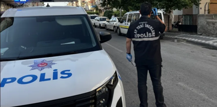 Kayseri'de, alkollü 2 arkadaş birbirini bıçakladı