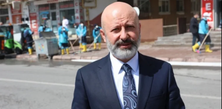 BAŞKAN ÇOLAKBAYRAKDAR: “TEMİZLİKTE TÜRKİYE’NİN EN MODERN FİLOSU KOCASİNAN’DA!”