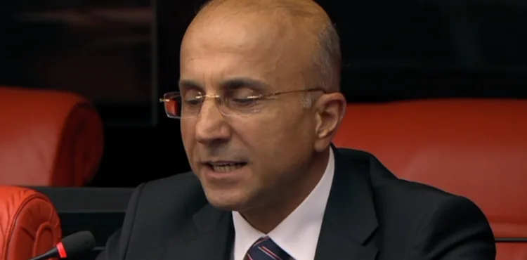 CHP’Lİ AŞKIN GENÇ: “HER ÜÇ İŞLETMEDEN BİRİ KAPANIYOR, EKONOMİ SAHADA İFLAS EDİYOR”