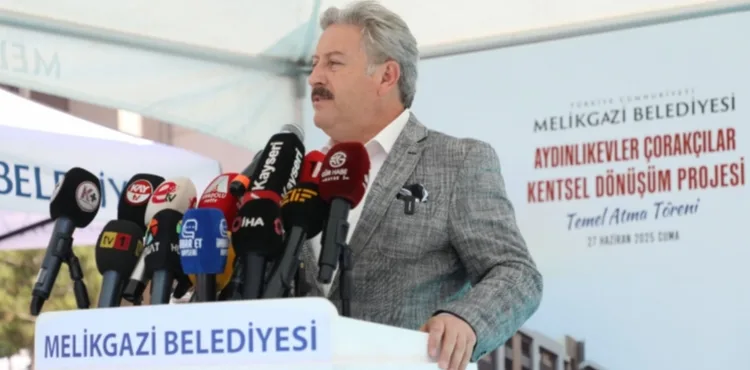 AYDINLIKEVLER’DE KENTSEL DÖNÜŞÜMÜN TEMELİ ATILDI