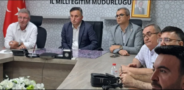 BÜYÜKŞEHİR’DEN EĞİTİMCİLERE “KARTAL KAVŞAĞI” SUNUMU
