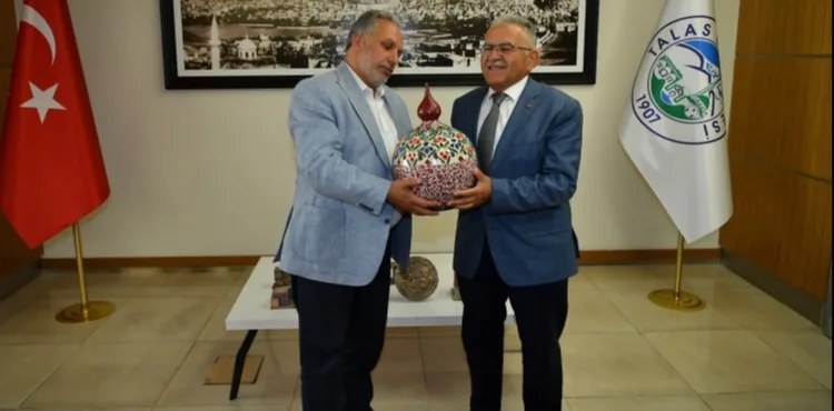 BAŞKAN BÜYÜKKILIÇ’TAN TALAS’TA HİZMET VE YATIRIM TOPLANTISI