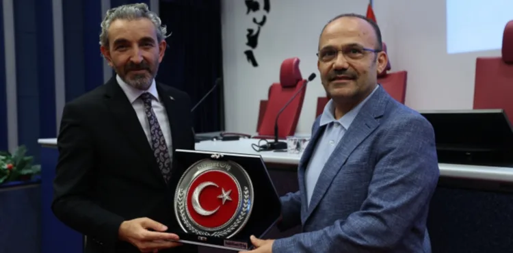 BÜYÜKŞEHİR İLE HİZMET-İŞ SENDİKASI İŞ BİRLİĞİNDE KURUMSAL AİDİYET EĞİTİMİ