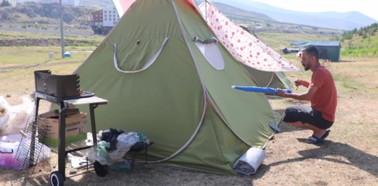 2 bin 200 metre yükseklikteki yaylada çadır tatili