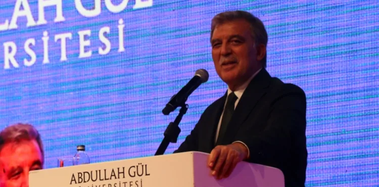 11'inci Cumhurbaşkanı Gül: Dünyada çok tehlikeli bir dönemden geçiyoruz