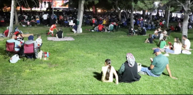 MELİKGAZİ'DE YAZ AKŞAMLARI "SİNEMA GÜNLERİ" İLE DAHA KEYİFLİ