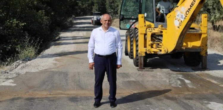 ÇAĞLAYAN MAHALLESİ’NDE DOĞALGAZIN ARDINDAN SICAK ASFALT KONFORU 2 KM’LİK ASFALT SERİMİNİ BAŞKAN ESAT ÖZTÜRK YERİNDE İNCELEDİ