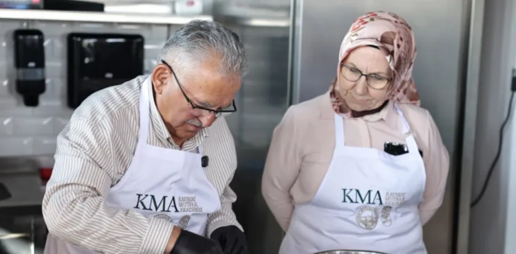 BAŞKAN BÜYÜKKILIÇ’TAN GASTRONOMİ ŞEHRİ KAYSERİ’Yİ TERCİH EDECEK ÖĞRENCİLERE BURS VE İSTİHDAM MÜJDESİ