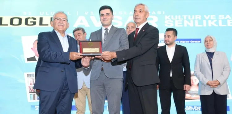 BÜYÜKKILIÇ, DADALOĞLU AVŞAR KÜLTÜR VE SANAT ŞENLİKLERİ PANELİNE KATILDI