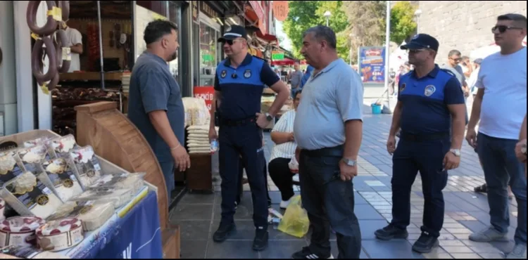 BÜYÜKŞEHİR ZABITASI VE ESNAFTAN "DAYANIŞMA" ÖRNEĞİ