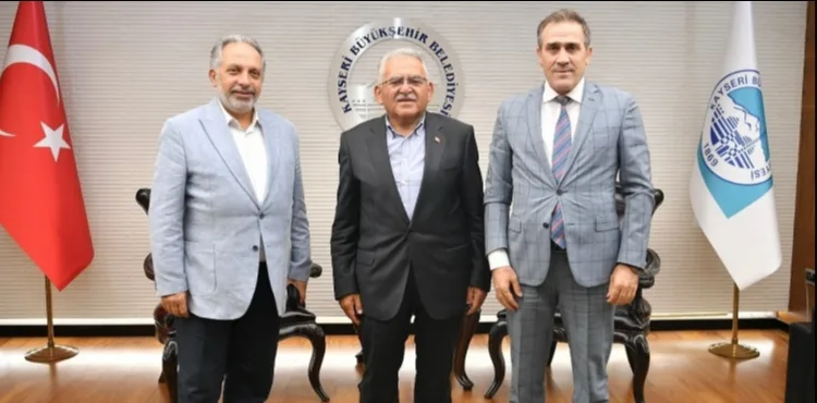 BAŞKAN BÜYÜKKILIÇ’A ZİYARETÇİ AKINI