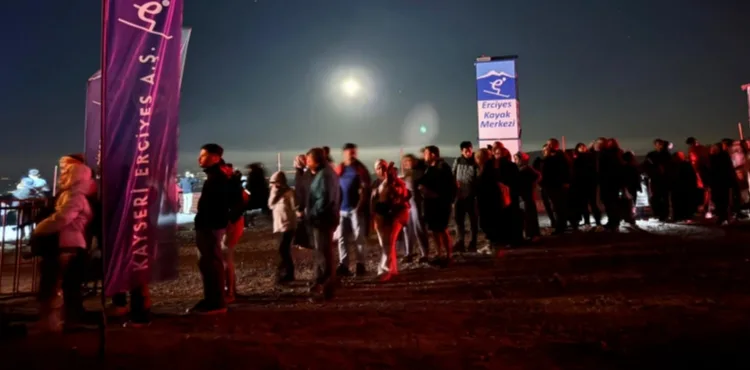 Erciyes'te 2 bin 650 metre yükseklikte meteor yağmuru