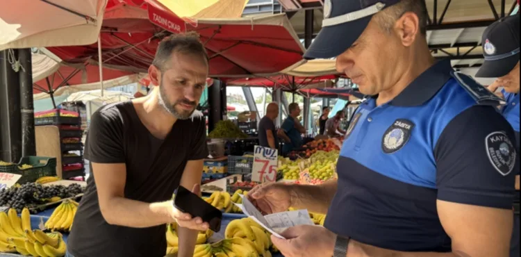 BÜYÜKŞEHİR ZABITA’DAN HAL, PAZAR YERLERİ VE MARKETLERDE DENETİM