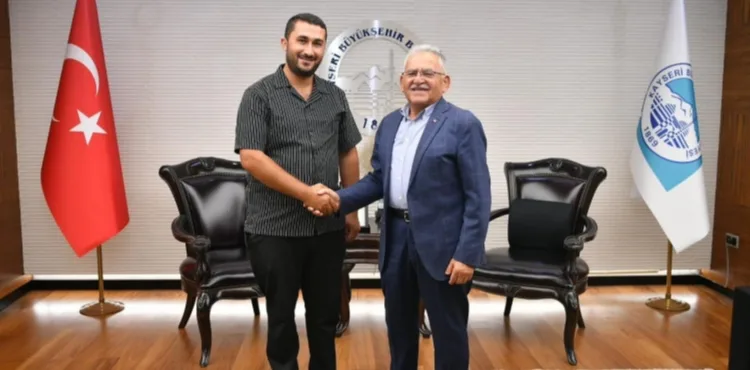BAŞKAN BÜYÜKKILIÇ’A 107 MİLYON TL’LİK “YOL” TEŞEKKÜRÜ: “HAYALDİ GERÇEK OLDU”