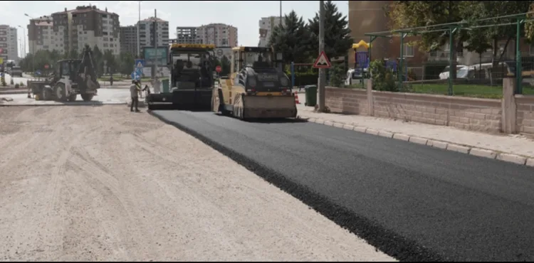 MELİKGAZİ BELEDİYESİ’NDEN İLDEM BÖLGESİ’NDE KAPSAMLI ASFALT ÇALIŞMASI