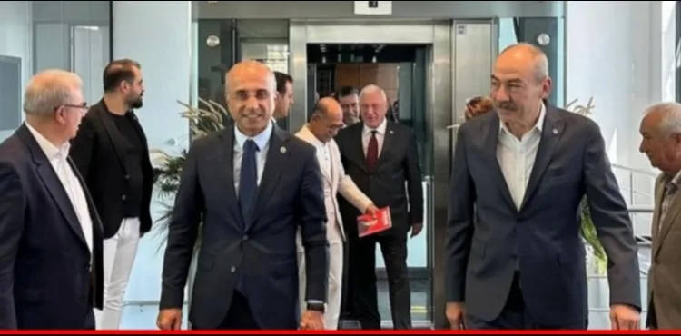 CHP’li Aşkın Genç: 23 yıllık AKP iktidarında, özel sektörün dış borcu 287 milyar dolara dayandı