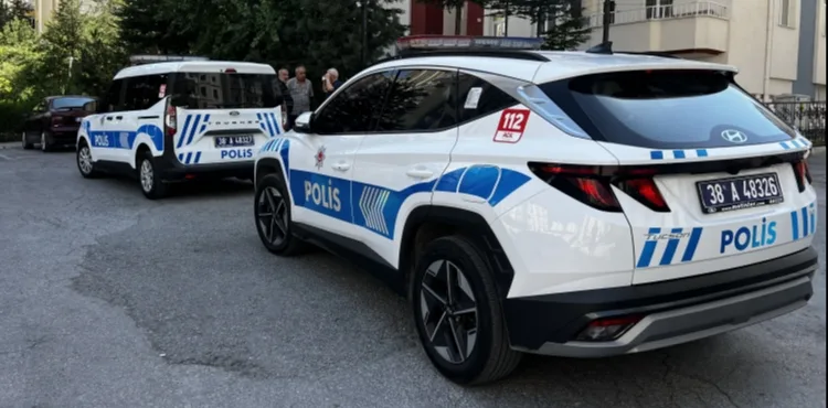 Kayseri’de bıçaklanan bina görevlisi ağır yaralandı