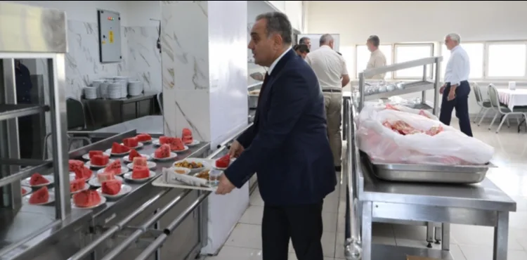 ERÜ Rektörü Prof. Dr. Altun, Tıp Fakültesi Öğrencileri ile Bir Araya Geldi