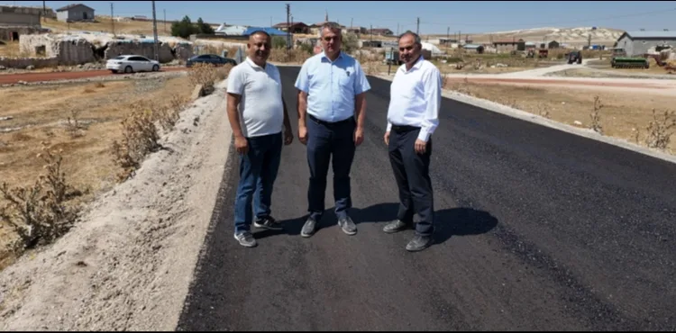 BÜYÜKŞEHİR, PINARBAŞI KIRSALINDAKİ 26 KİLOMETRELİK YOLU 110 MİLYON TL YATIRIMLA KONFORLU VE GÜVENLİ HALE GETİRDİ