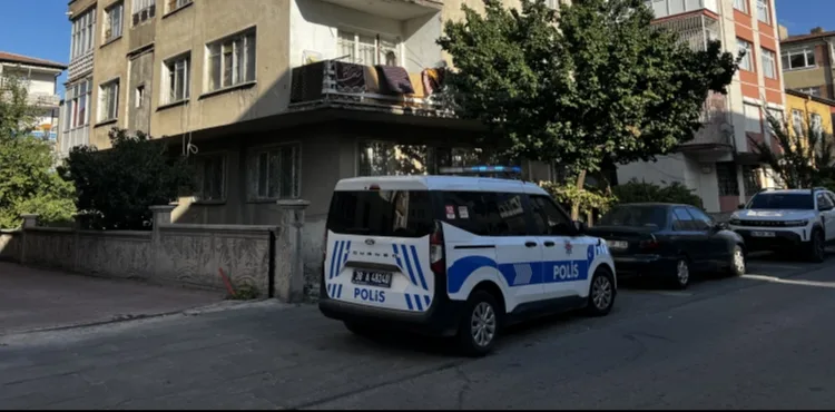 Kayseri’de 1’inci katın balkonundan düşen bebek yaralandı