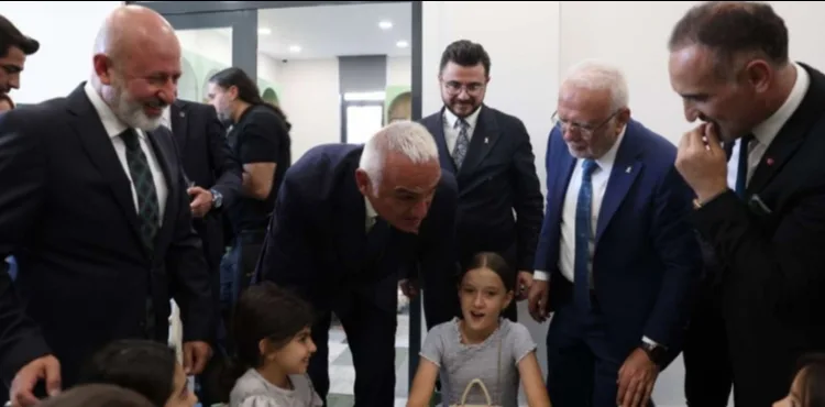 “KAYSERİ’MİZE DEĞER KATIYOR, YARINLARIMIZI İNŞA EDİYORUZ”