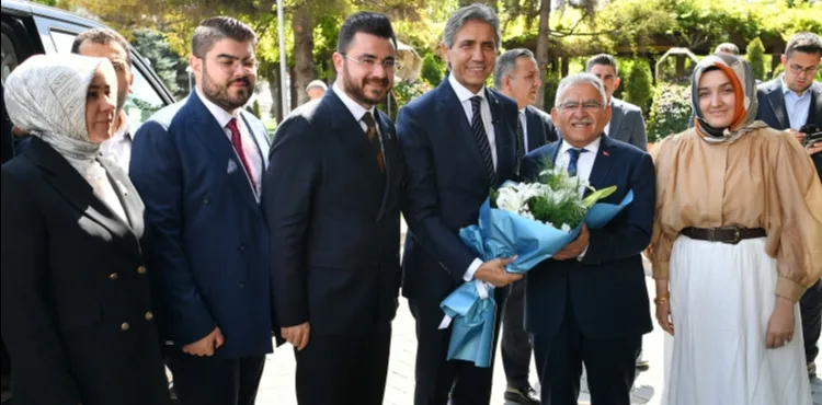 BAŞKAN BÜYÜKKILIÇ, AK PARTİ GENEL BAŞKAN YARDIMCISI DEMİR’İ AĞIRLADI