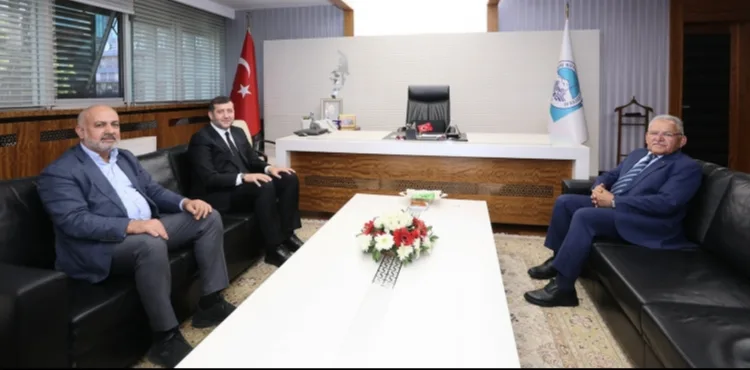 BAŞKAN BÜYÜKKILIÇ, MİLLETVEKİLİ ERSOY İLE İŞ İNSANI ÇAMLI’YI KONUK ETTİ