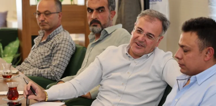Başkan Özdoğan'dan muhtarlar ile eğitim istişaresi
