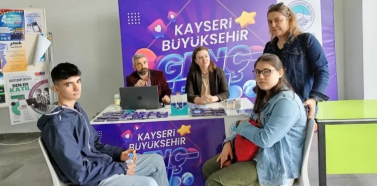 GENÇ DOSTU ŞEHİR, BÜYÜKŞEHİR İLE ÖĞRENCİLERİ KUCAKLIYOR