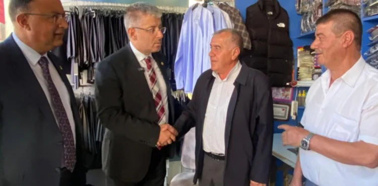 ÇOPUROĞLU, ÇARŞI PAZAR GÜNÜ’NDE TOMARZA’YA ÇIKARMA YAPTI